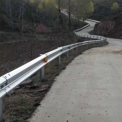 ISO9001 2008 Gecertificeerde verkeersbarrières roestvrij staal snelweg gebogen buigingsbeveiligingsrails