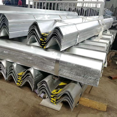 Warm gegalvaniseerd koud gewalst En1317 H1 staal wegrail voor AASHTO M-180 standaard