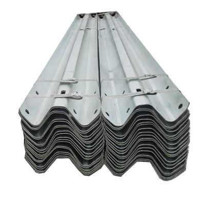 Warm gegalvaniseerd koudgewalst 600G/M2 Staal Buitenveiligheid Highway Safety Guardrail