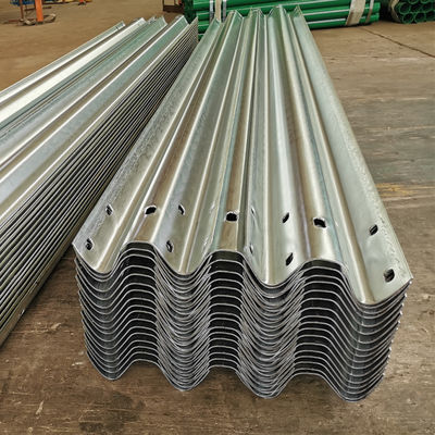 Veiligheid op de weg U Channel Spacer Block voor Highway Expressway Crash Barrier in Afrika