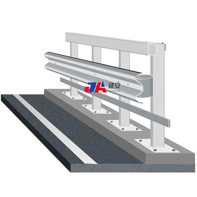 Gegalvaniseerde W-balk wegrail met U-spacerblok voor wegbeschermingssysteem