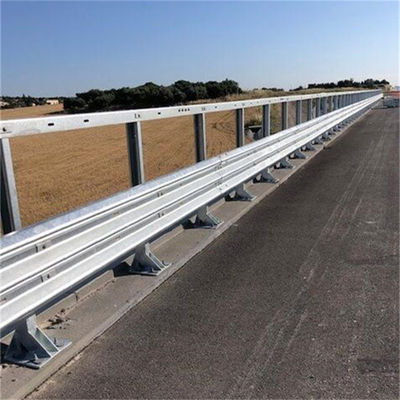 2022 Hot Style AASHTO M-180 Stainless Steel Highway Guardrail voor verkeersveiligheid