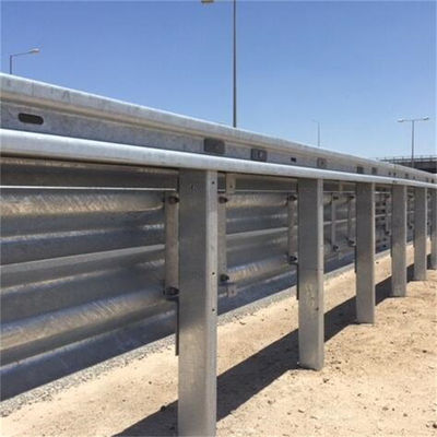 2.7 mm/3.0 mm Dikte gegalvaniseerd staal W balk Beschermingsrail voor verkeersveiligheid Q235 Q345