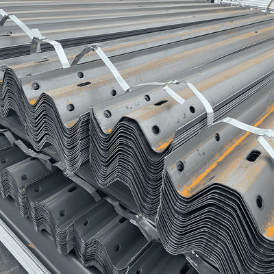 CE/BV/ISO 9001/ISO14001/ISO 18001 Standaard Stalen Beschermingsrail met en AASHTO M-180 Standard