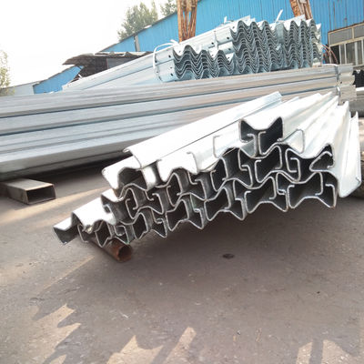 ISO9001 2008 Goedgekeurde warmgewalste Aashto Standard Steel Sigma Post Voor Highway Guardrail