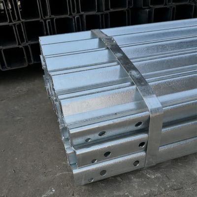 ISO9001 2008 Goedgekeurde warmgewalste Aashto Standard Steel Sigma Post Voor Highway Guardrail