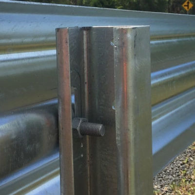 Gepersonaliseerde C Post voor Hot Dip gegalvaniseerde Highway Guardrail