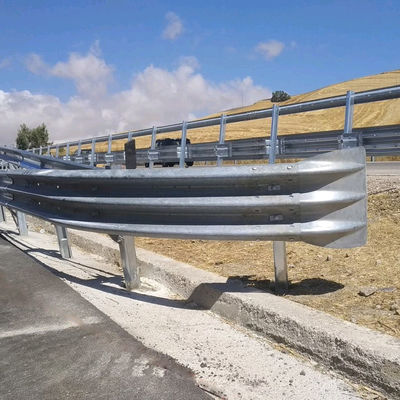Highway Guardrail End Wings Steel Fishtail Terminal End Op maat voor Q235 Q345