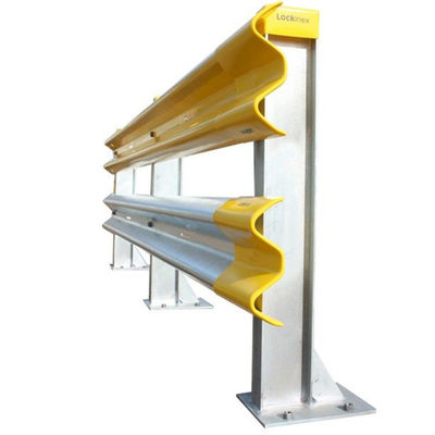 Op maat gemaakte warm gegalvaniseerde stalen verkeersbarrière Highway Guardrail Kleur coated Q235